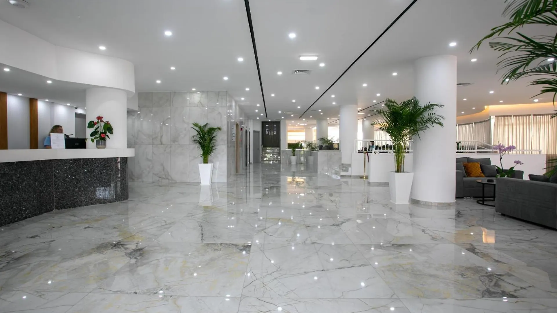 Papouis Protaras Hotel