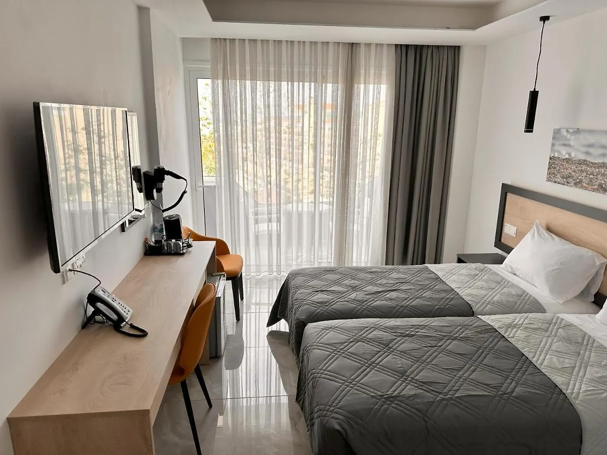 Papouis Protaras Hotel 3*,