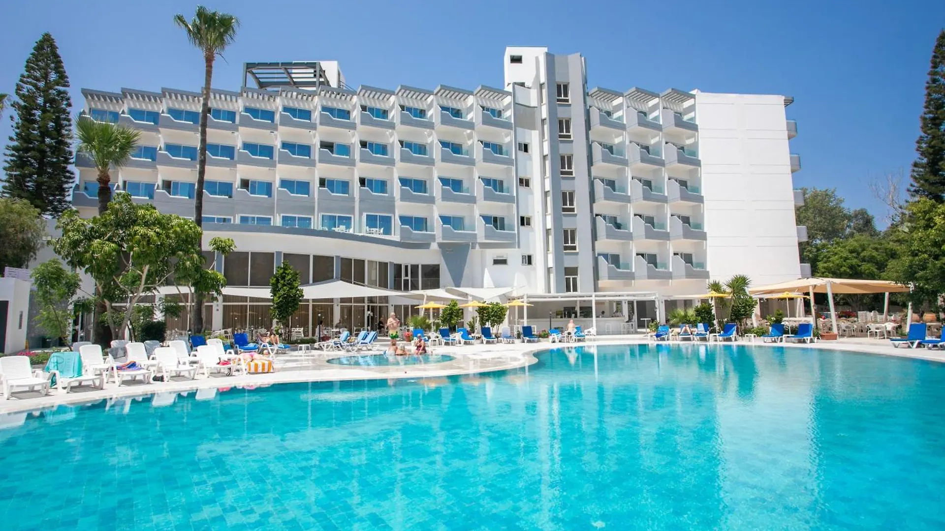 Papouis Protaras Hotel